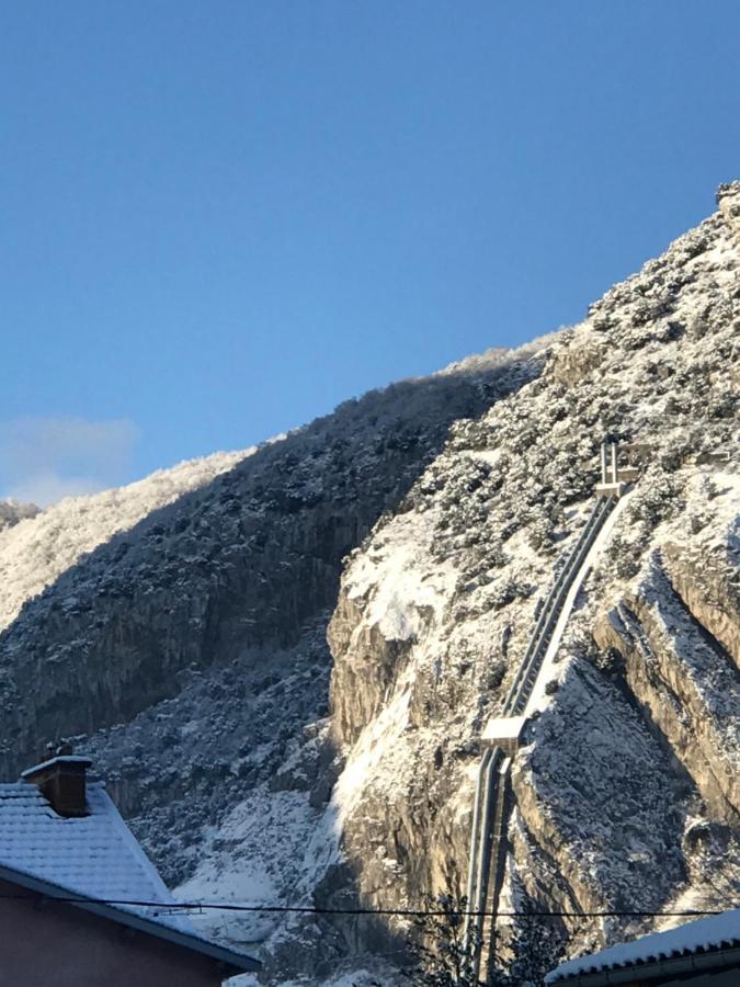 Appartement A Tarascon Sur Ariege Le Sabart Εξωτερικό φωτογραφία